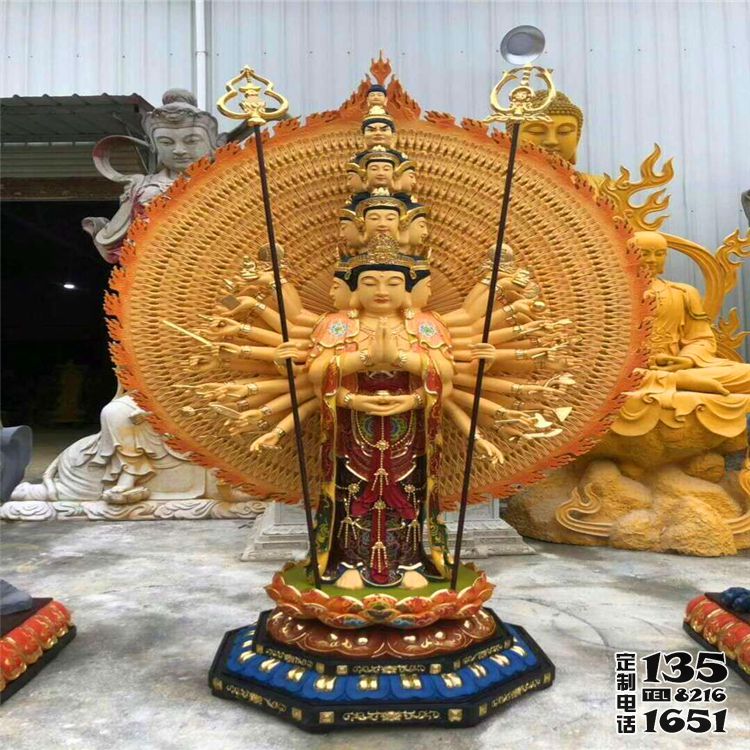 寺廟景區玻璃鋼漆金大型景觀千手觀音雕塑 寺廟景區玻璃鋼漆金大型景觀千手觀音雕塑