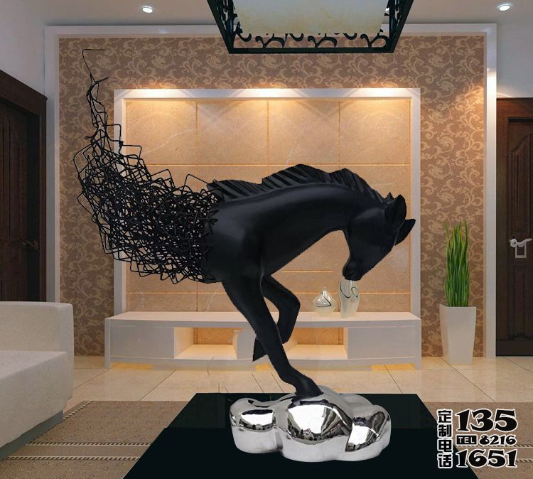 室內創(chuàng)意抽象玻璃鋼頭像馬雕塑