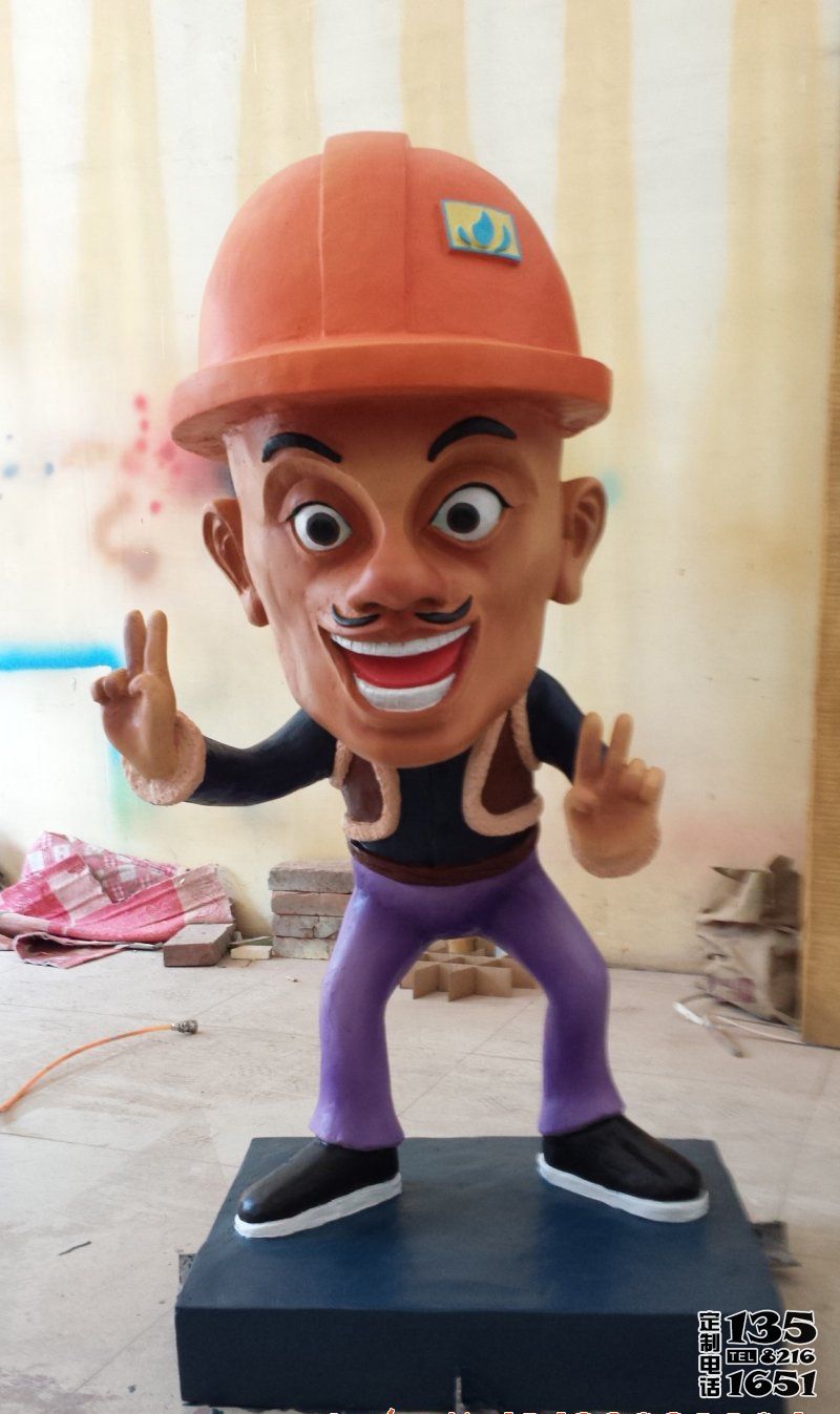 兒童游樂(lè)園卡通玻璃鋼光頭強(qiáng)雕塑 兒童游樂(lè)園卡通玻璃鋼光頭強(qiáng)雕塑