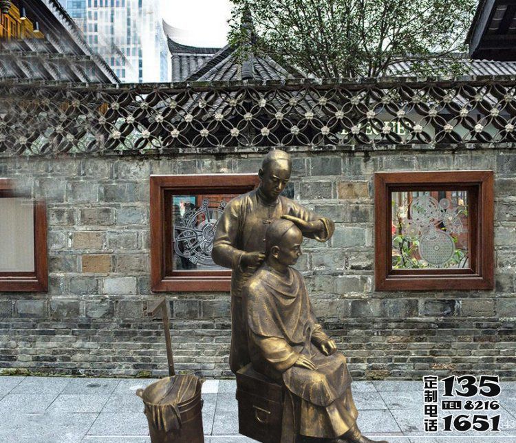 景區玻璃鋼仿銅古代人物剃頭理發雕塑 景區玻璃鋼仿銅古代人物剃頭理發雕塑