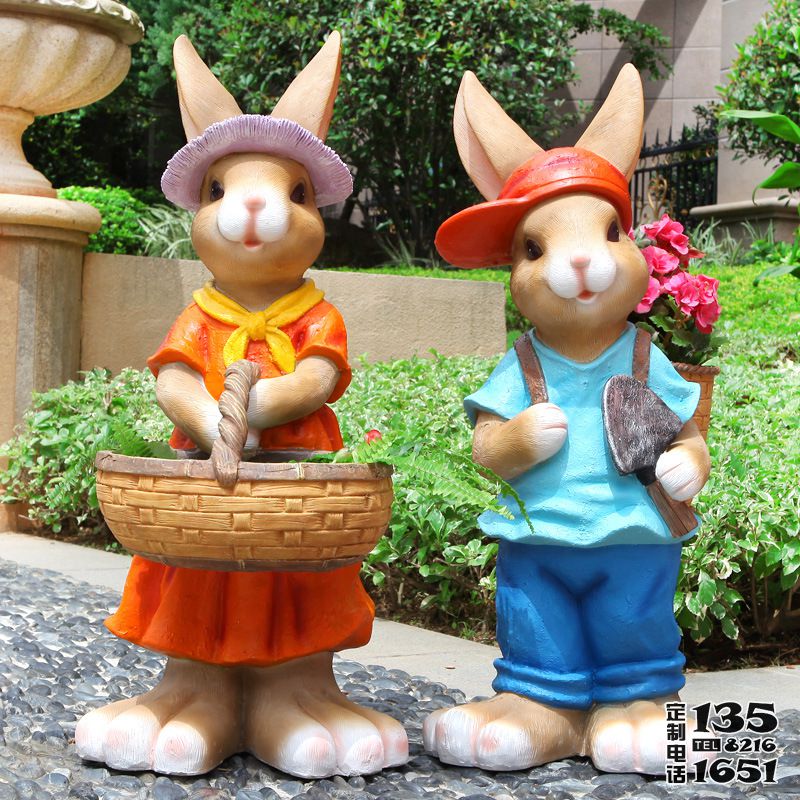 公園景區創意玻璃鋼彩繪園林景觀擺件兔子雕塑 公園景區創意玻璃鋼彩繪園林景觀擺件兔子雕塑