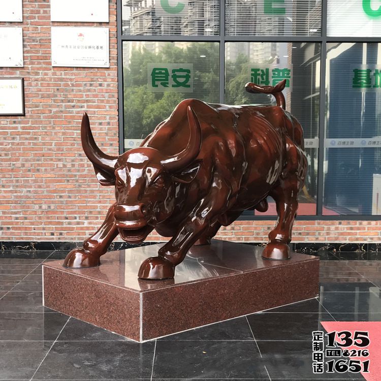 城市廣場大型玻璃鋼仿銅農耕牛 華爾街牛雕塑 城市廣場大型玻璃鋼仿銅農耕牛 華爾街牛雕塑
